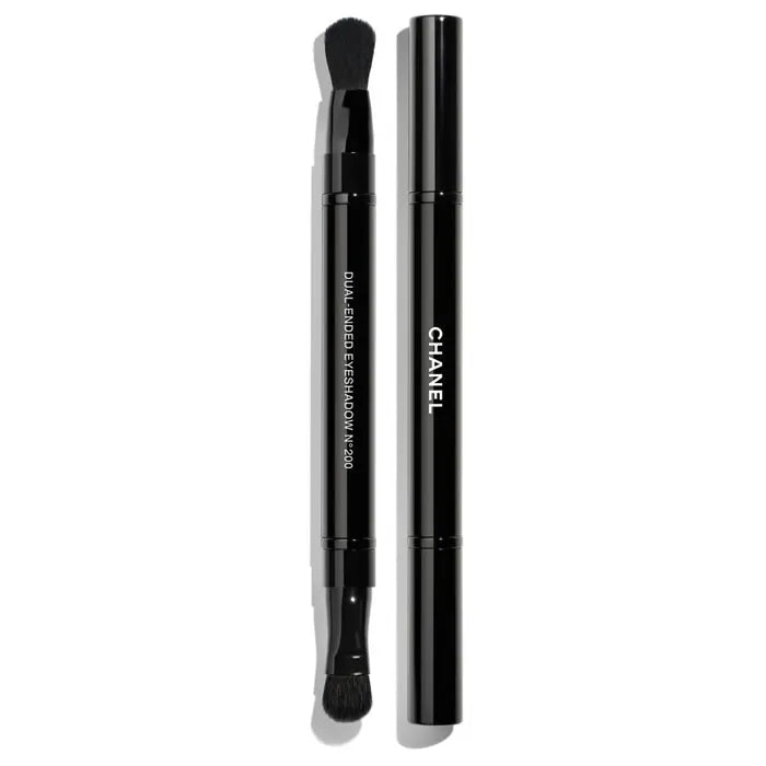CHANEL Retractable Dual Ended Eyeshadow Brush Nº200