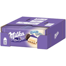 Milka Oreo White 100g weisse Schokolade mit Kakaokeksstückchen – Detailansicht