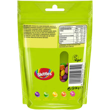 Skittles Crazy Sours Fruchtige Saure Bonbons 136g Packung – Seitenansicht