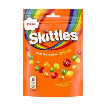 Skittles Rainbow Citrus Kaudragees mit knuspriger Zuckerhülle und Fruchtsaftkonzentrat – Produktansicht
